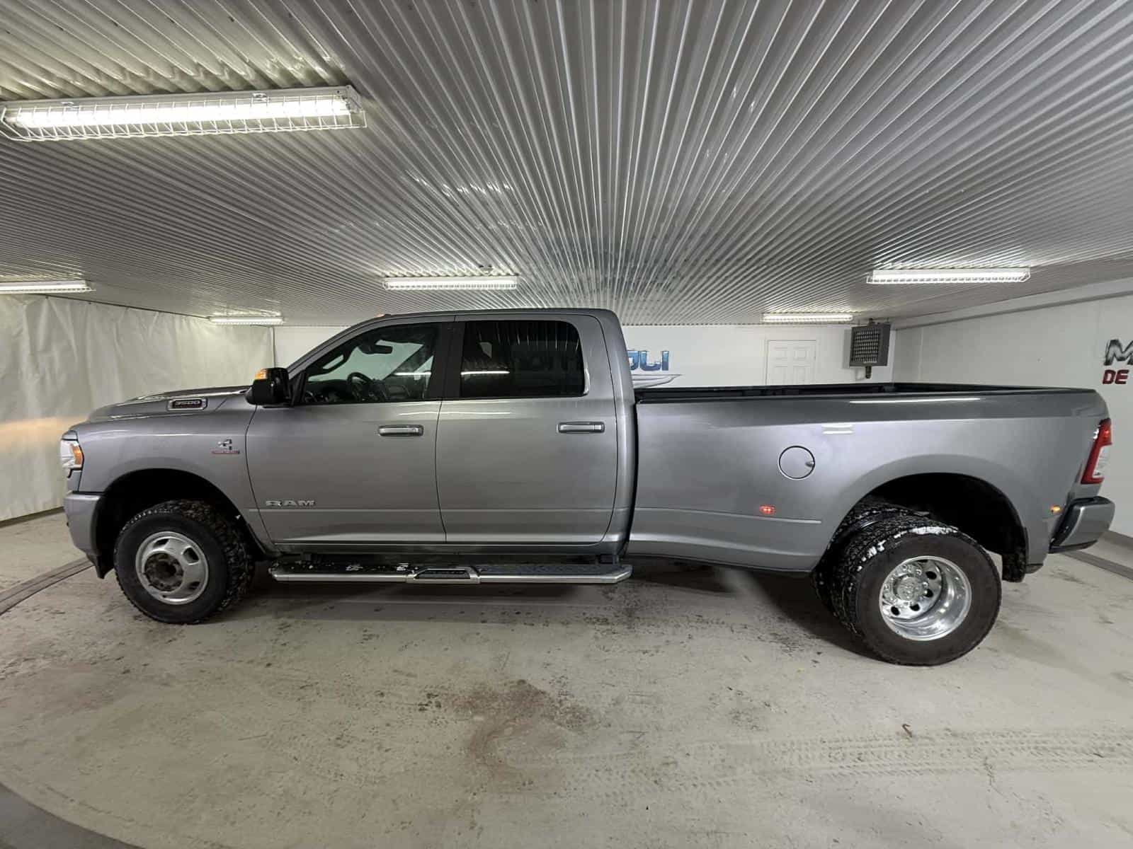 2021 RAM 3500 Big Horn - Image 2