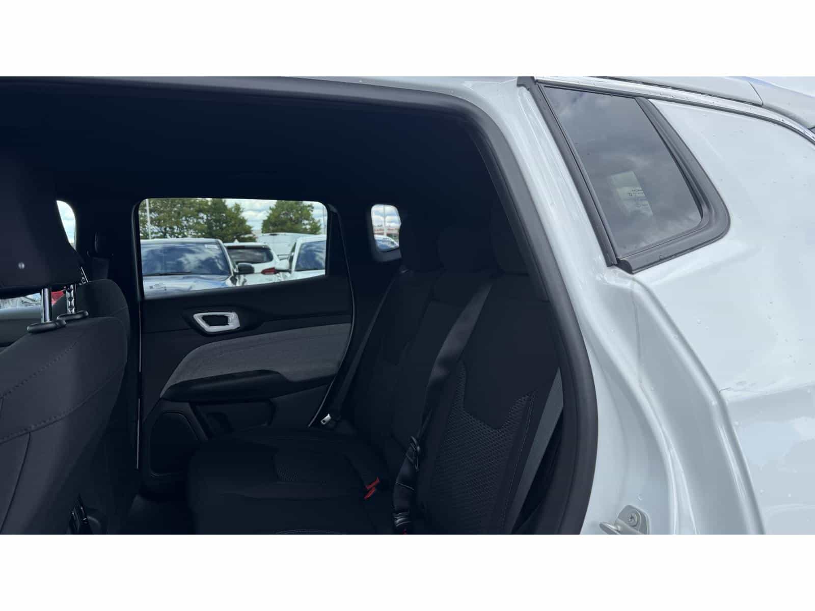 Image 8 Jeep Compass Sport 2025