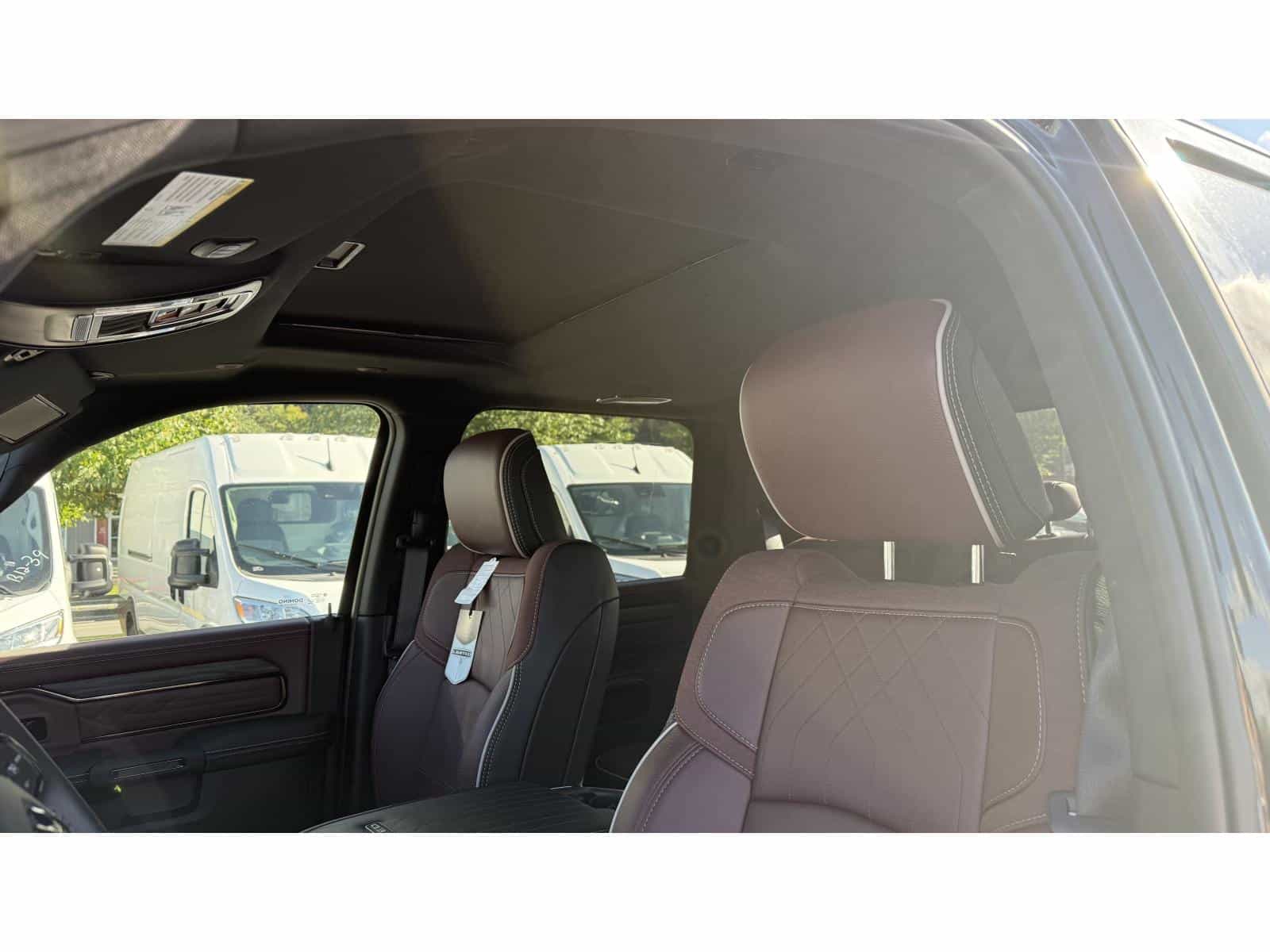 Image 11 RAM 2500 Limited 2025