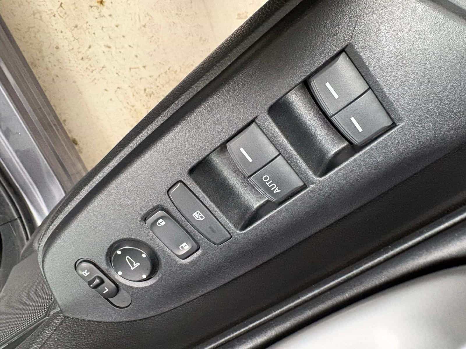 2017 Honda Cr-V Lx LX - Image 14