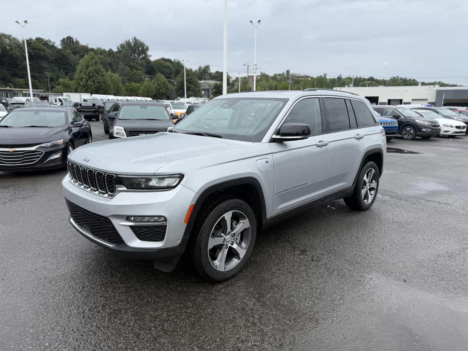 2023 Jeep Grand Cherokee Limited 4Xe Base 4XE - Image 1