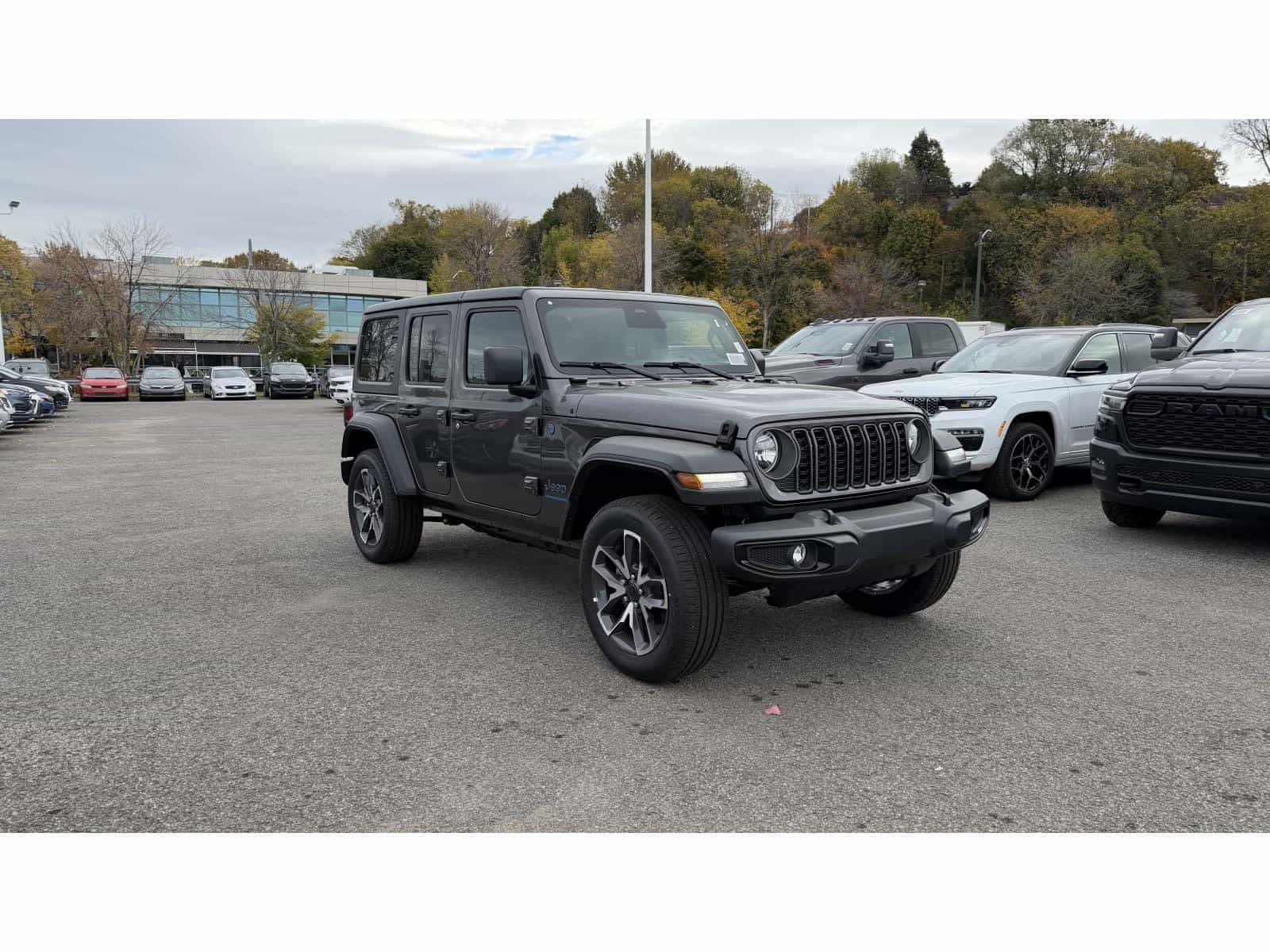 Image 2 Jeep Wrangler 4xe PHEV 4-Door Sport S 2025