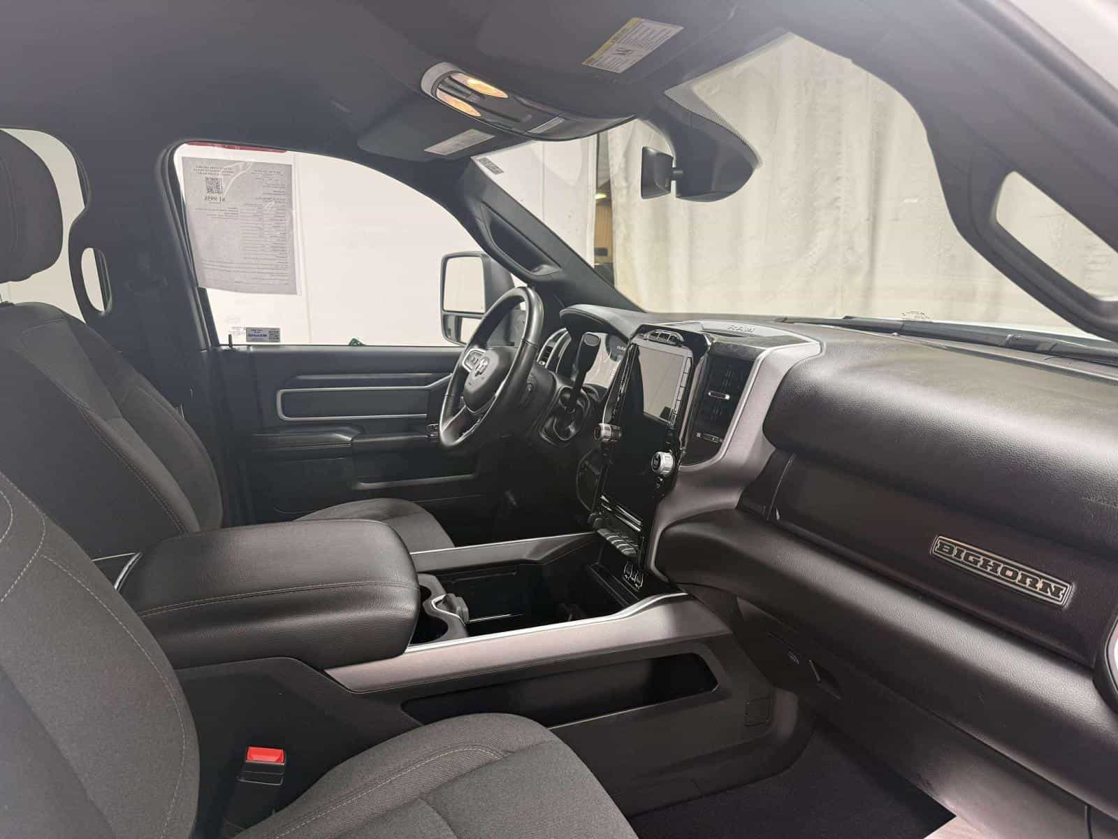 2024 RAM 3500 Big Horn Big Horn - Image 8