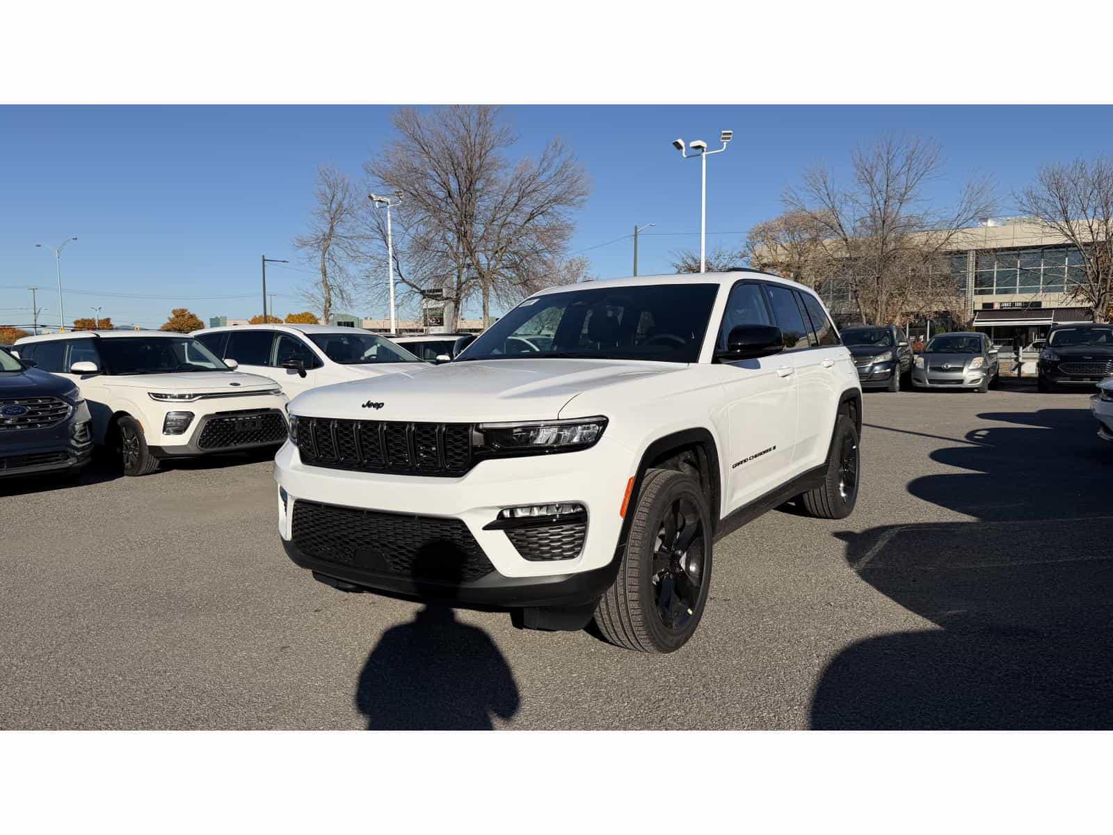 Image 1 Jeep Grand Cherokee Limited 2025