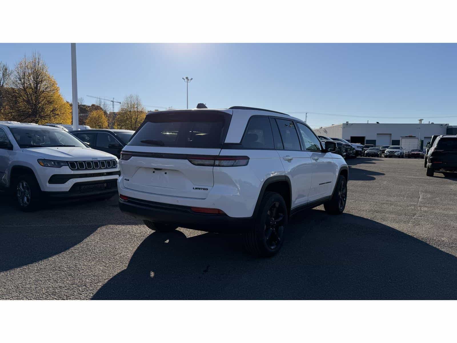 Image 3 Jeep Grand Cherokee Limited 2025