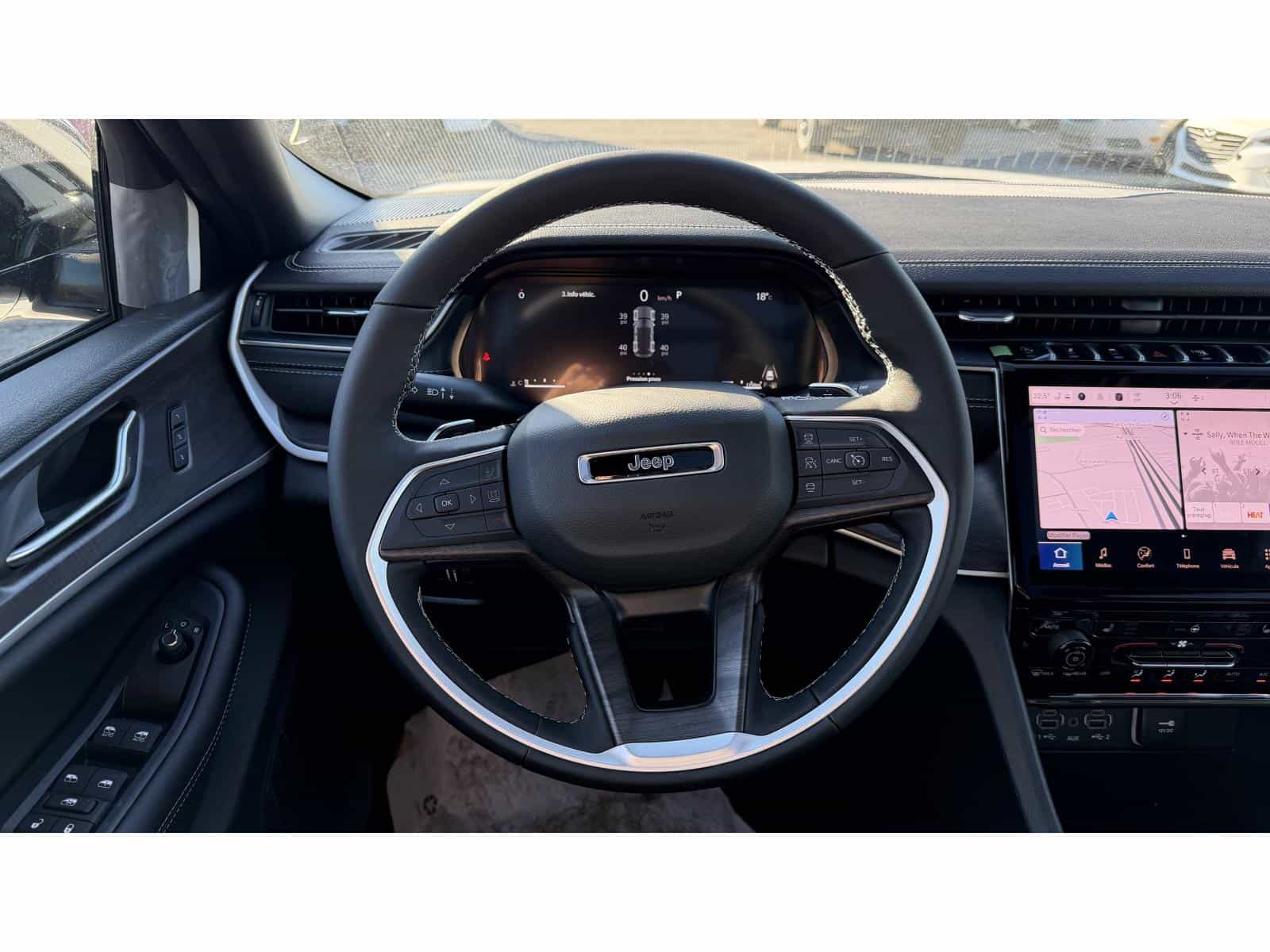 Image 8 Jeep Grand Cherokee Limited 2025