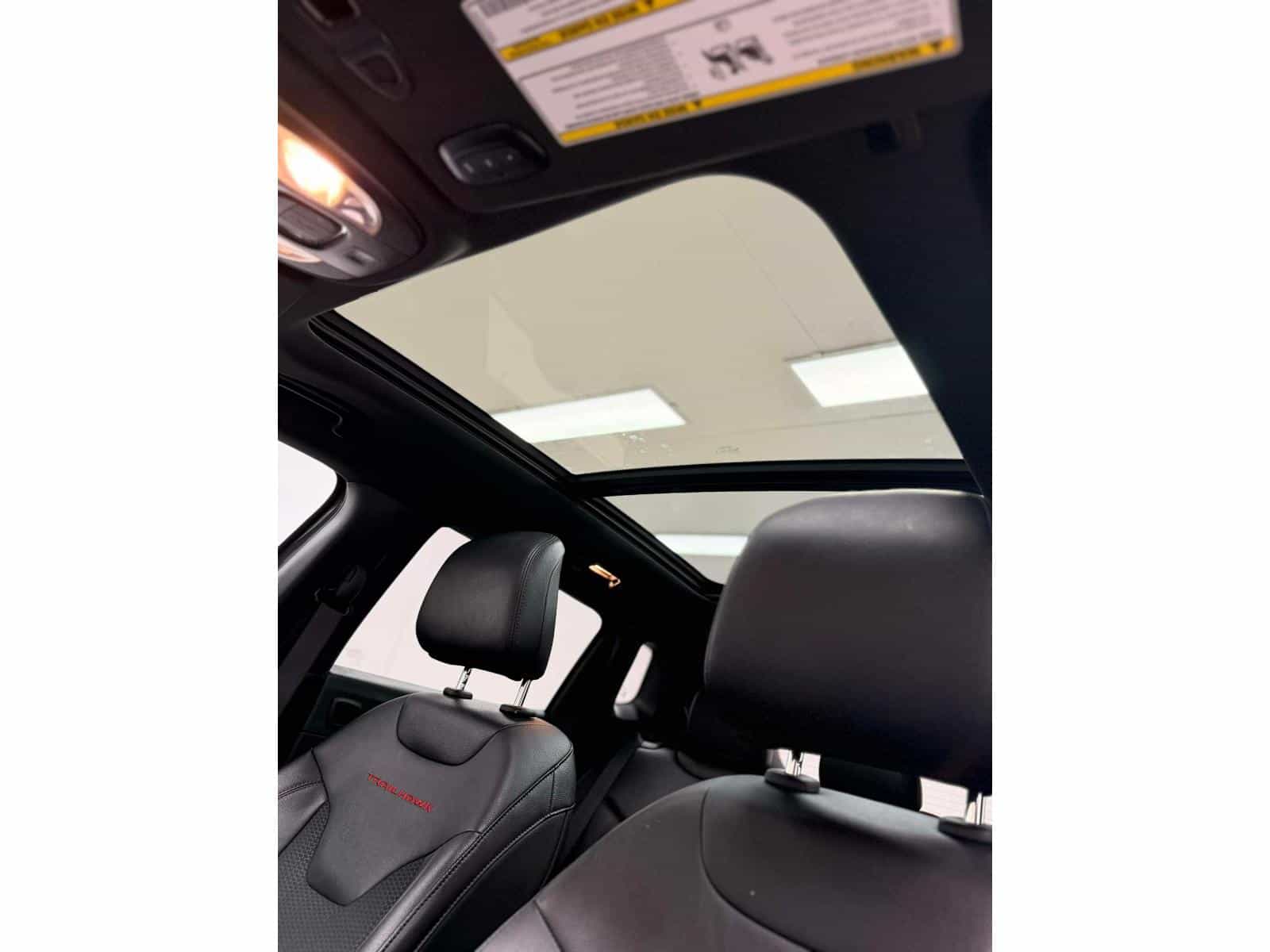 2024 Jeep Compass Trailhawk Trailhawk - Image 12