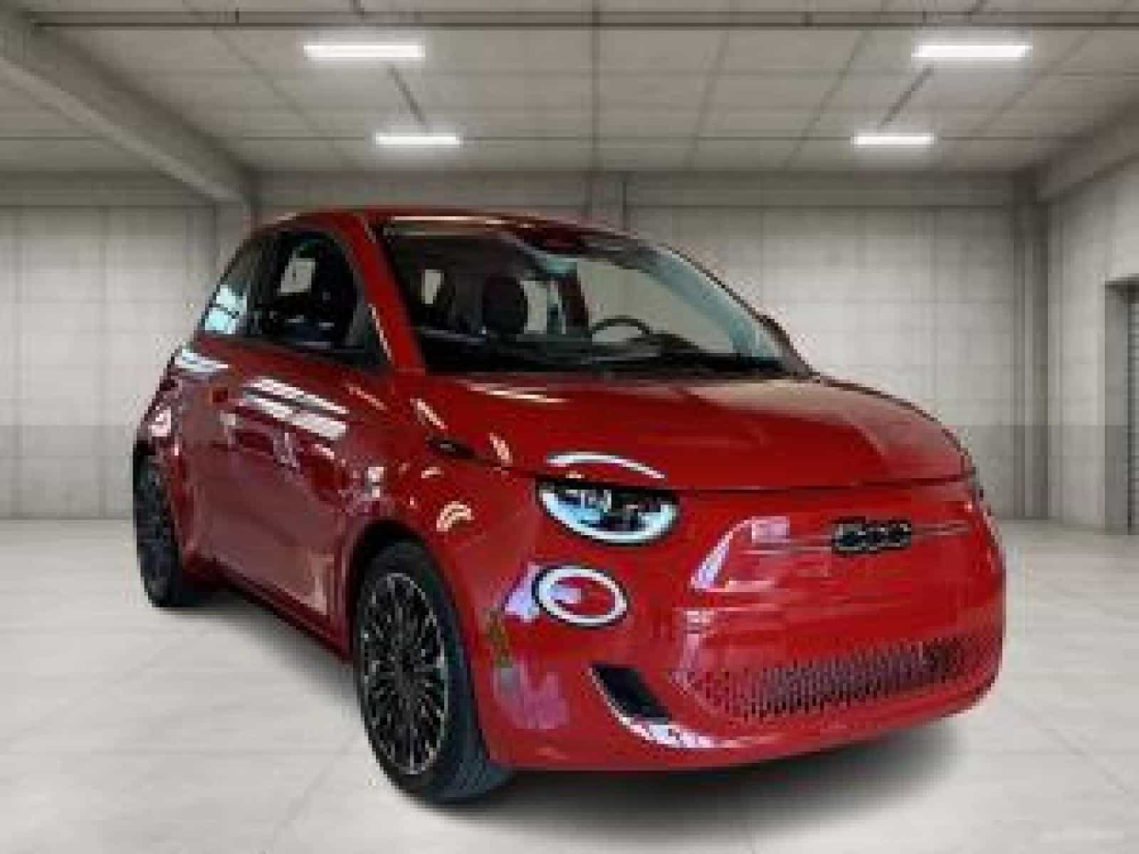 2025 Fiat All-New 500e BEV 500e RED - Image 6