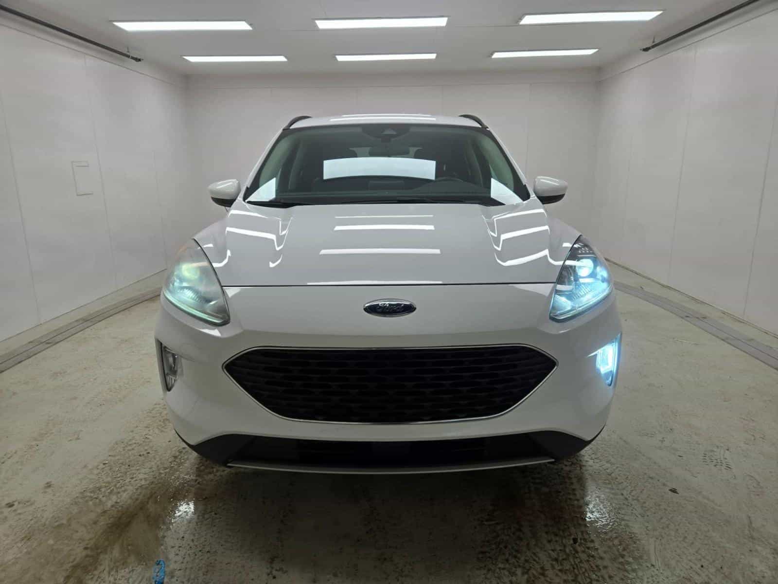 2020 Ford ESCAPE SEL SEL - Image 2