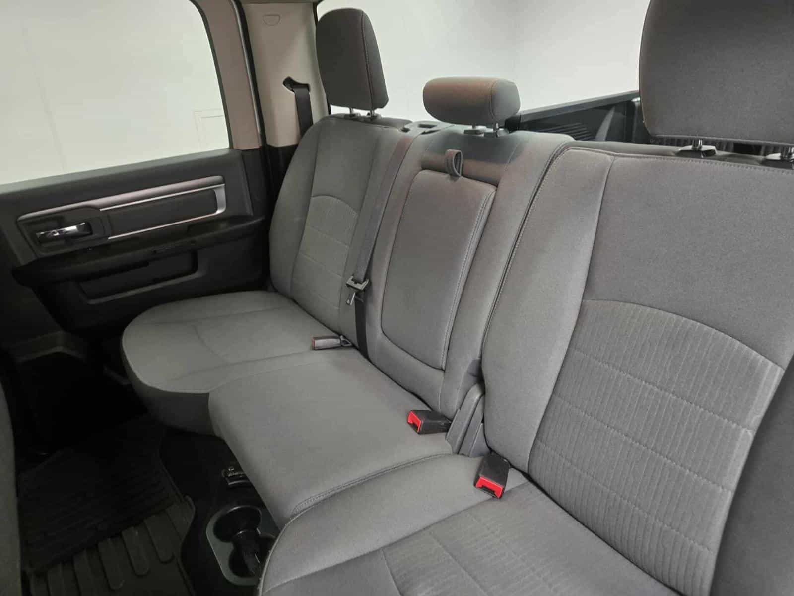 2022 RAM 1500 CLASSIC SLT SLT - Image 9