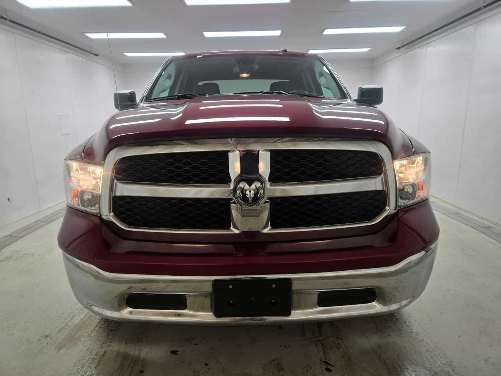 2023 RAM 1500 CLASSIC SLT SLT - Image 3