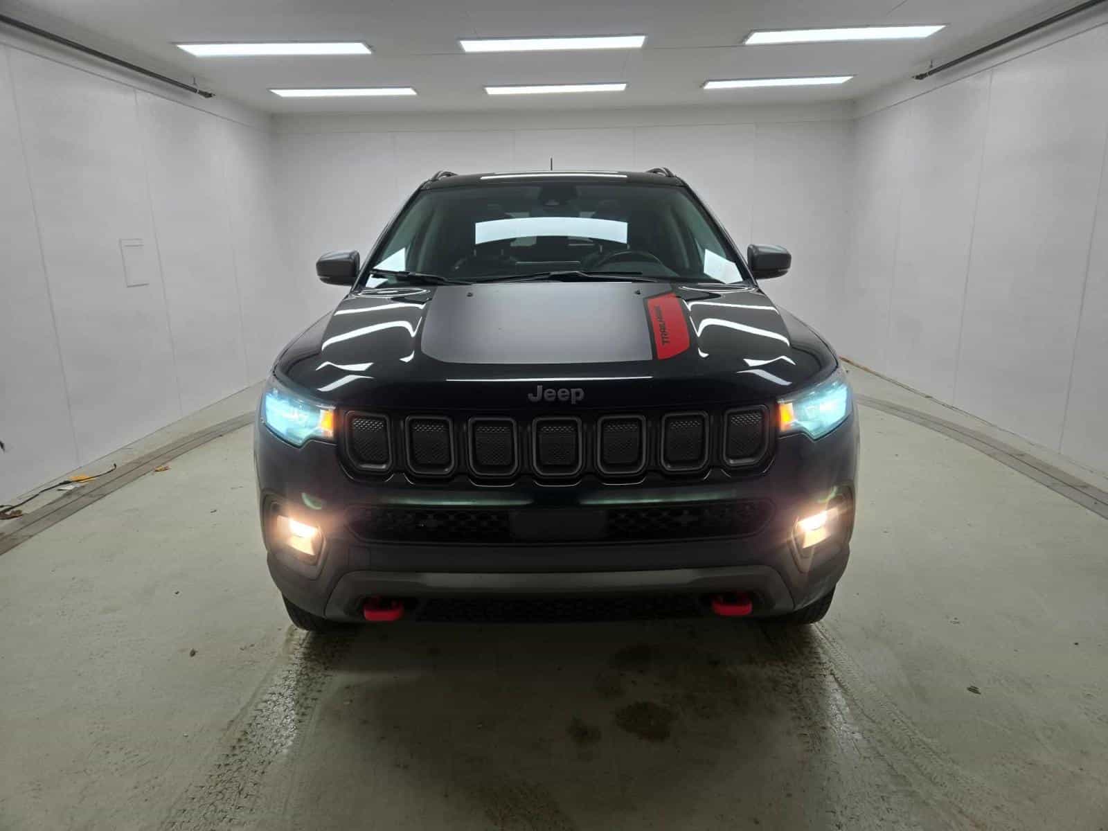 2022 Jeep Compass Trailhawk Trailhawk - Image 2