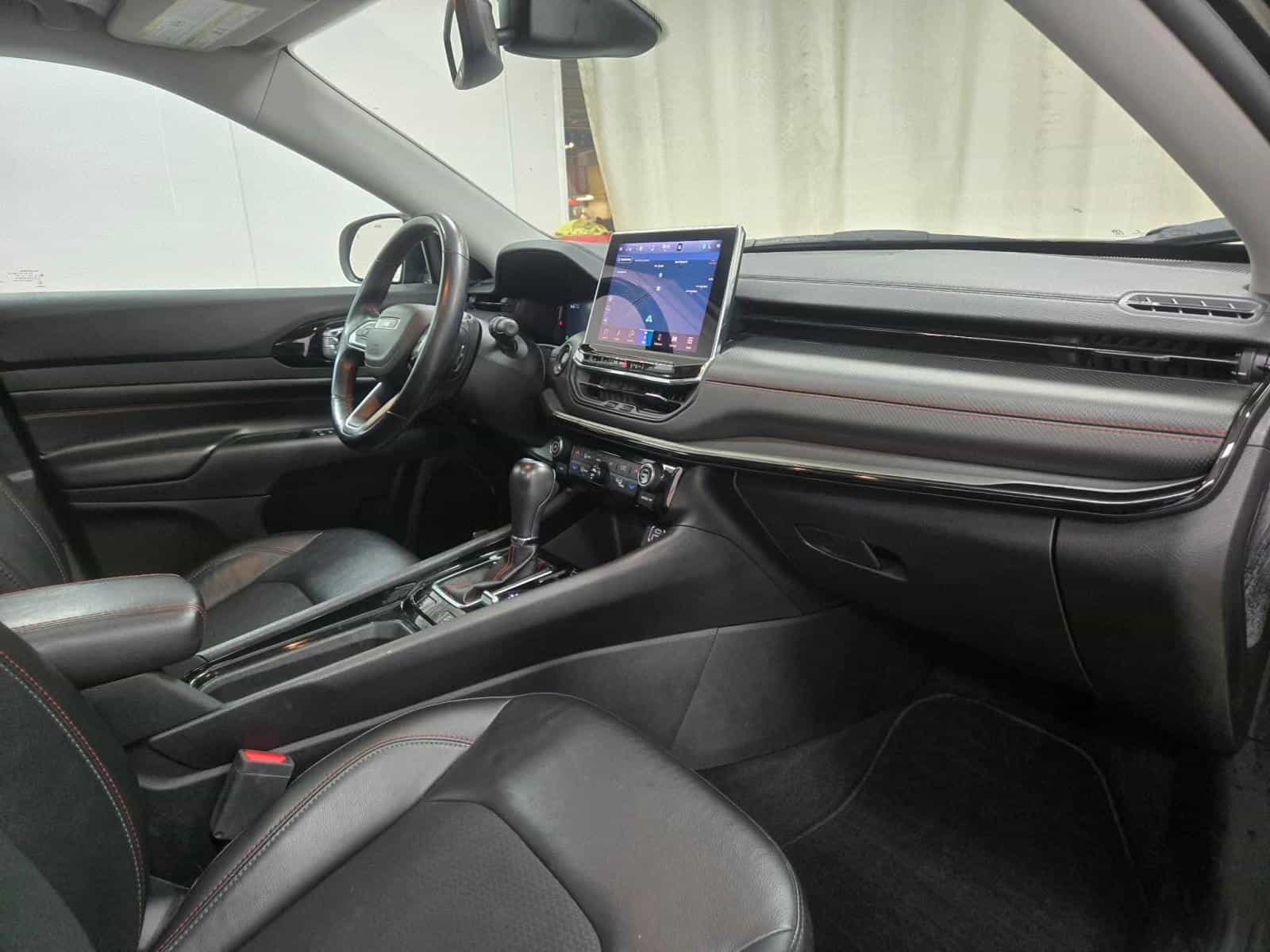 2022 Jeep Compass Trailhawk Trailhawk - Image 11