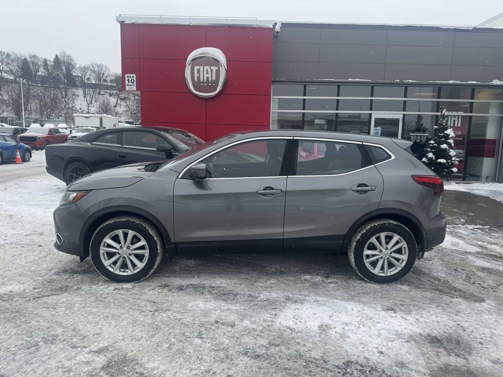 Image 2 Nissan Rogue Sport S/Sv/Sl SV 2017