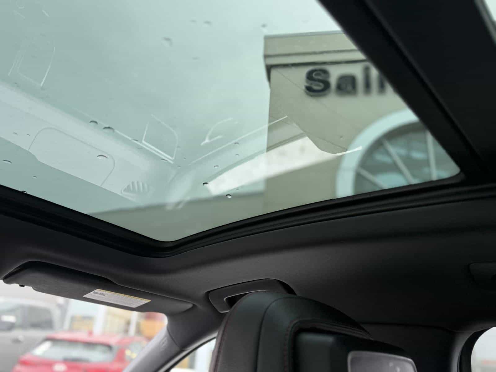 Image 12 Porsche Macan Base 2018