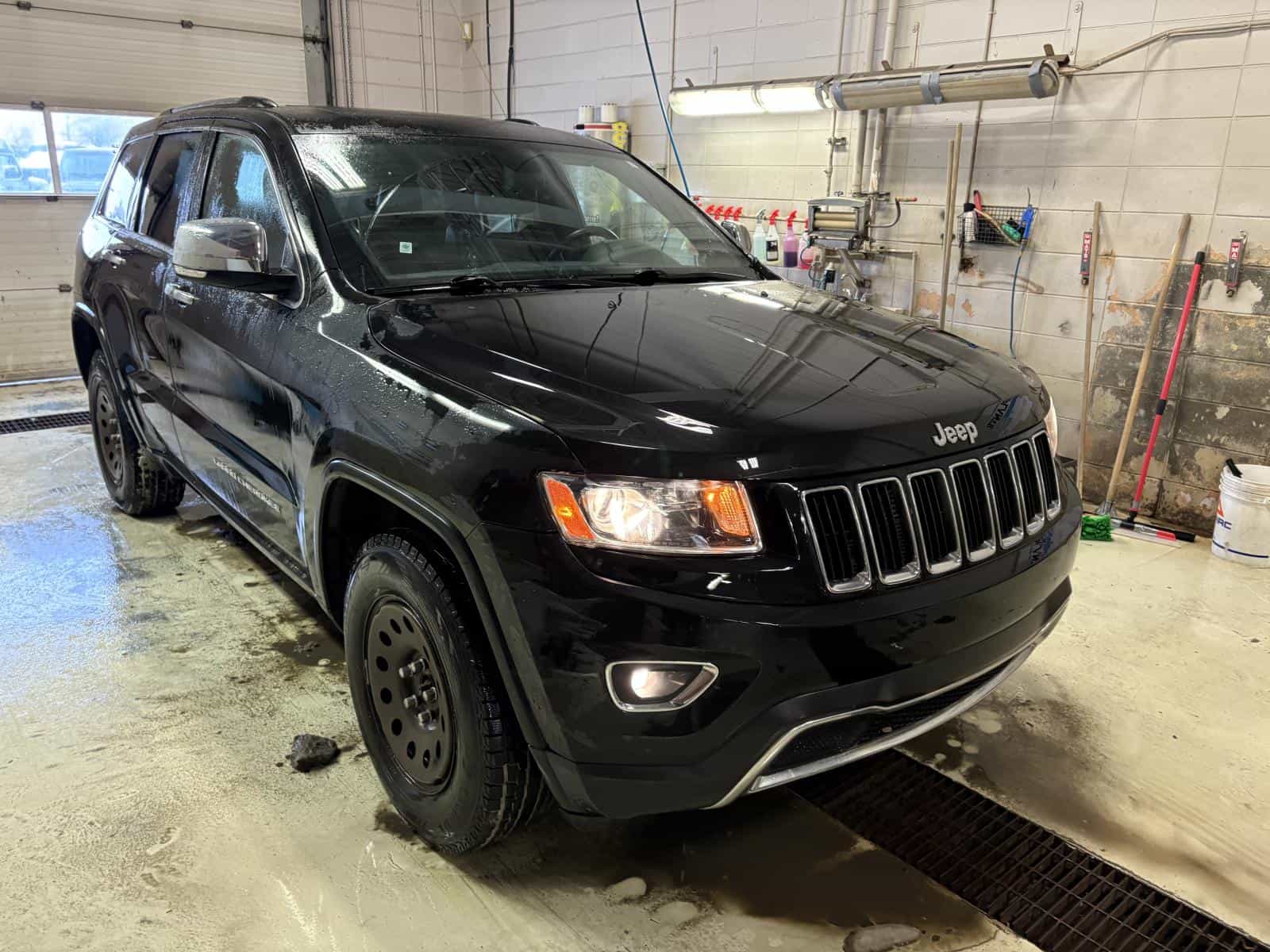 2015 Jeep Grand Cherokee Limited Limited - Image 6