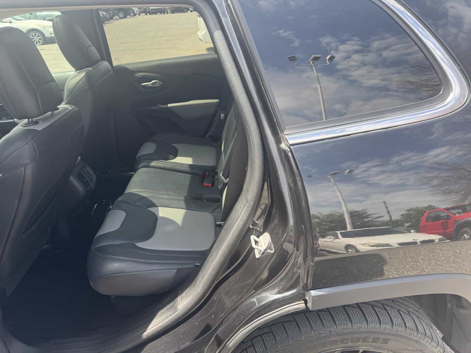 2014 Jeep Cherokee Limited - Image 9