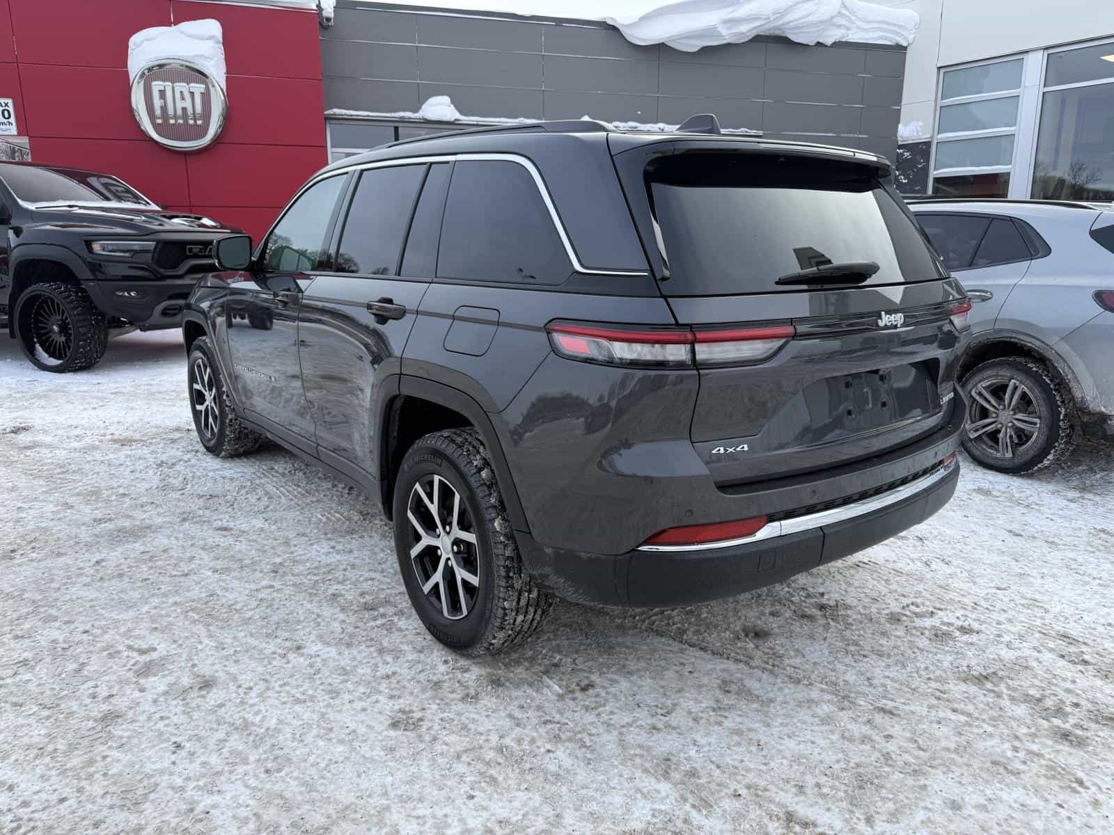 2024 Jeep Grand Cherokee Limited Limited - Image 6