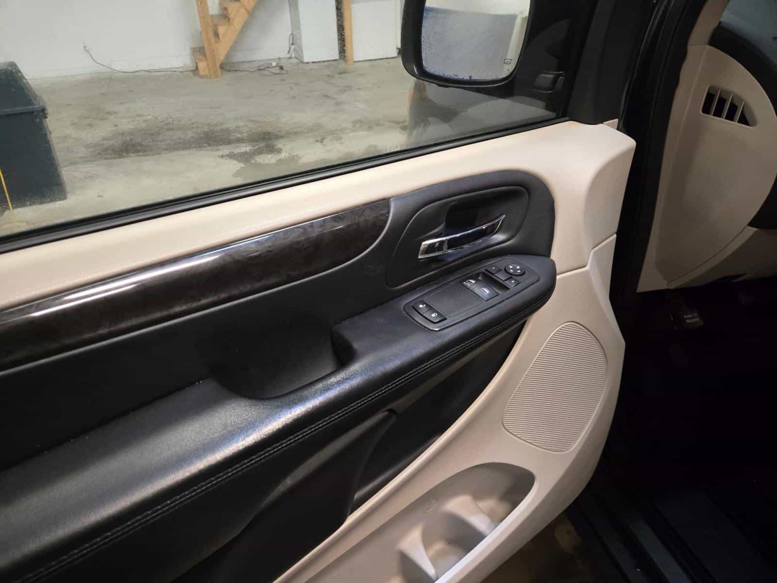 2019 Dodge GRAND CARAVAN SE SXT - Image 15