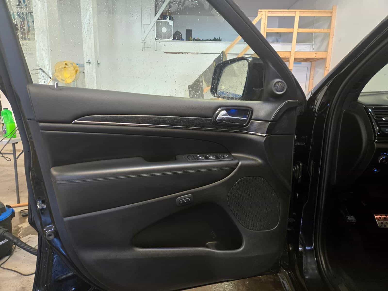 2021 Jeep Grand Cherokee High Altitude - Image 9