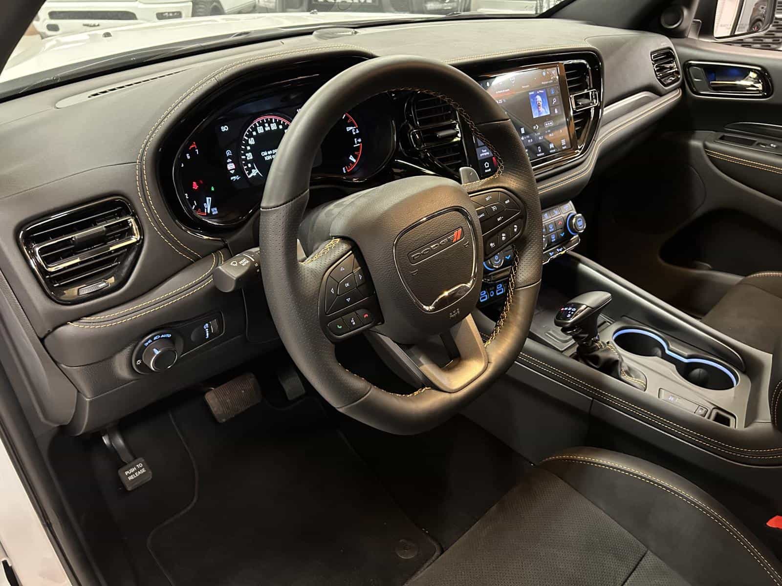 2023 Dodge Durango R/T - Image 21
