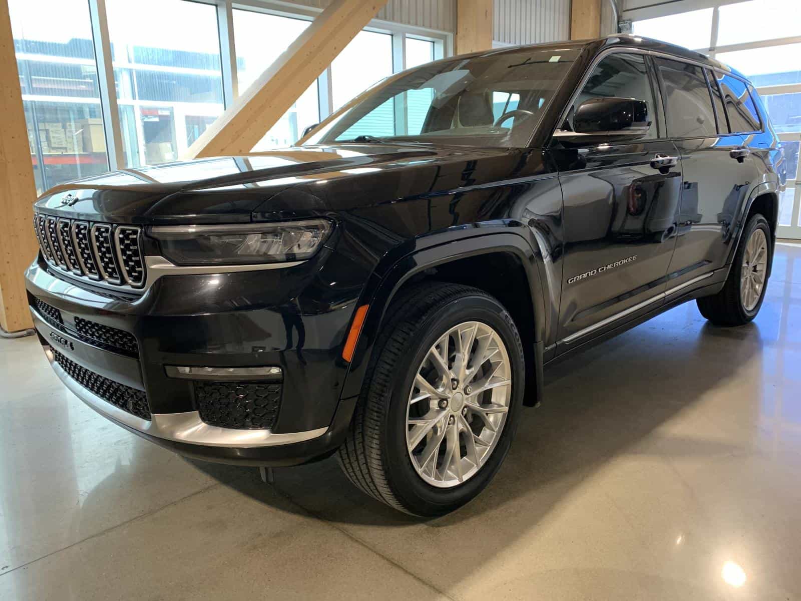 2021 Jeep Grand Cherokee L Summit Summit - Image 1