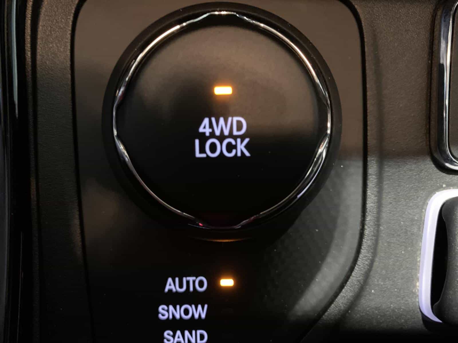 2018 Jeep Compass Latitude North - Image 16