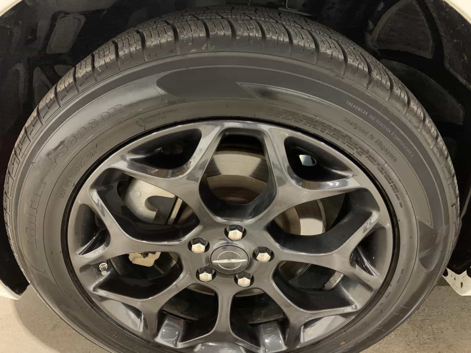 Image 8 Chrysler 300 Touring L Touring L 2023