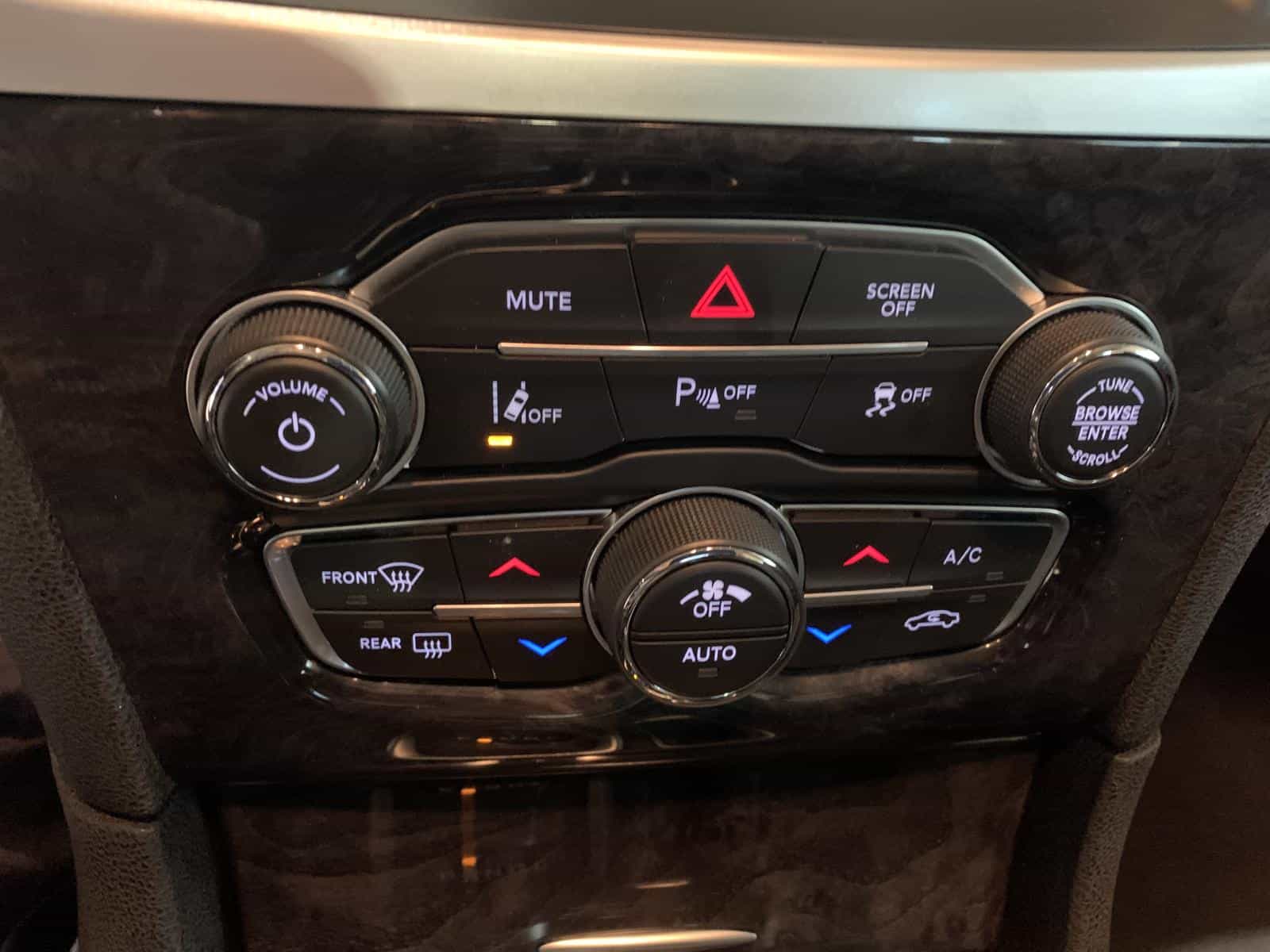 Image 17 Chrysler 300 Touring L Touring L 2023