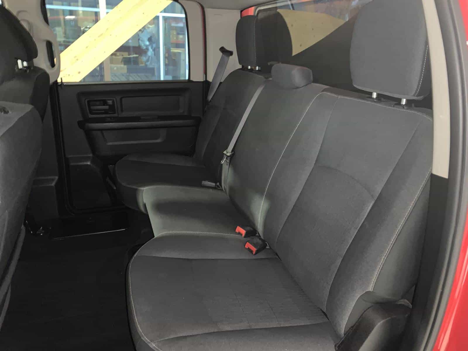 2021 RAM 1500 CLASSIC TRADESMAN Express - Image 12