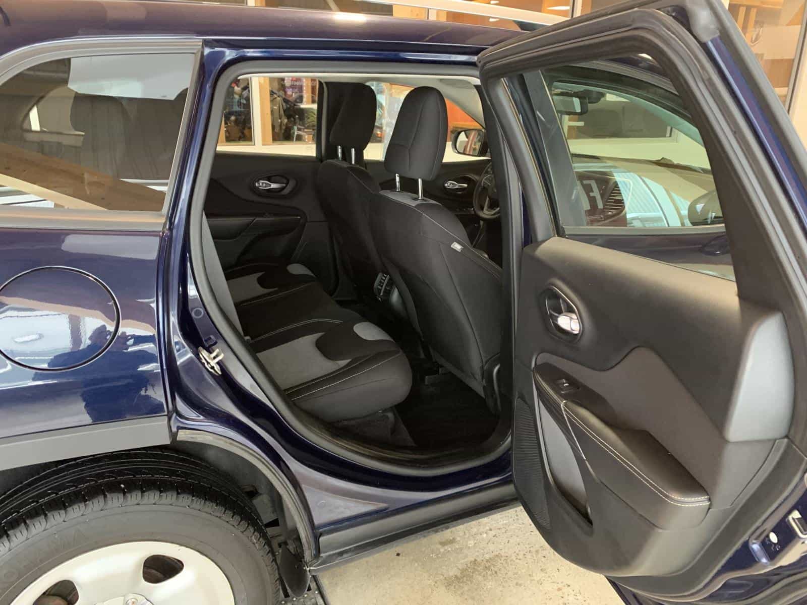 2016 Jeep Cherokee S Sport - Image 8