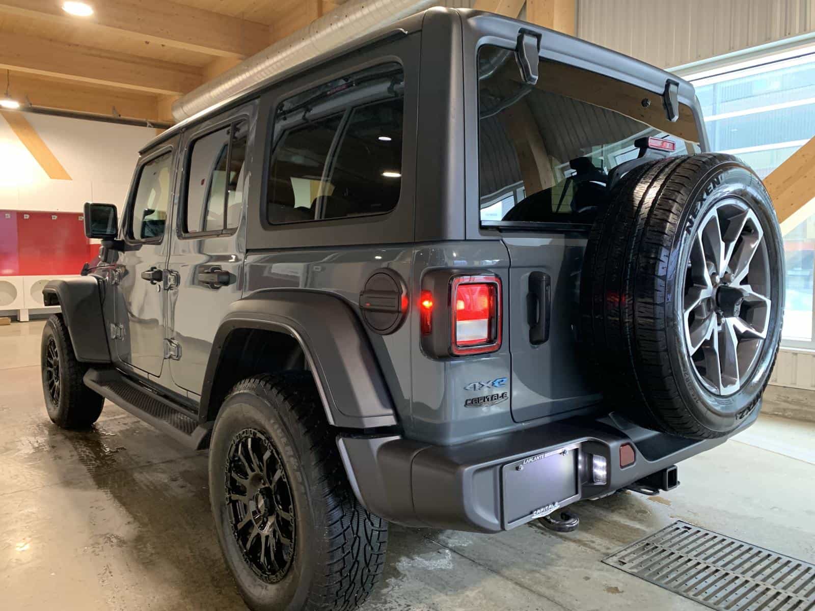 2025 Jeep Wrangler Sahara 4XE - Image 2