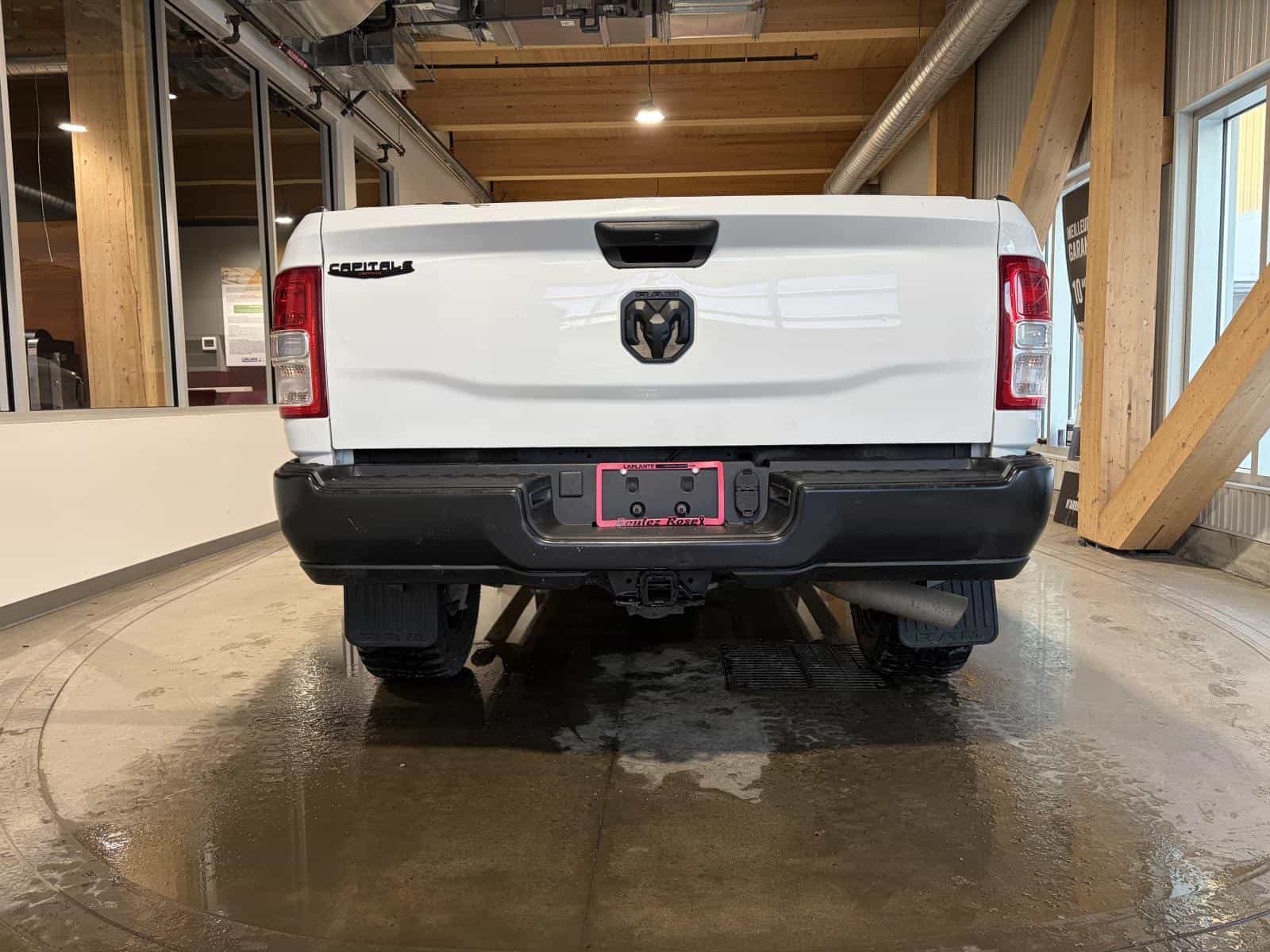 2023 RAM 2500 Tradesman Tradesman - Image 3