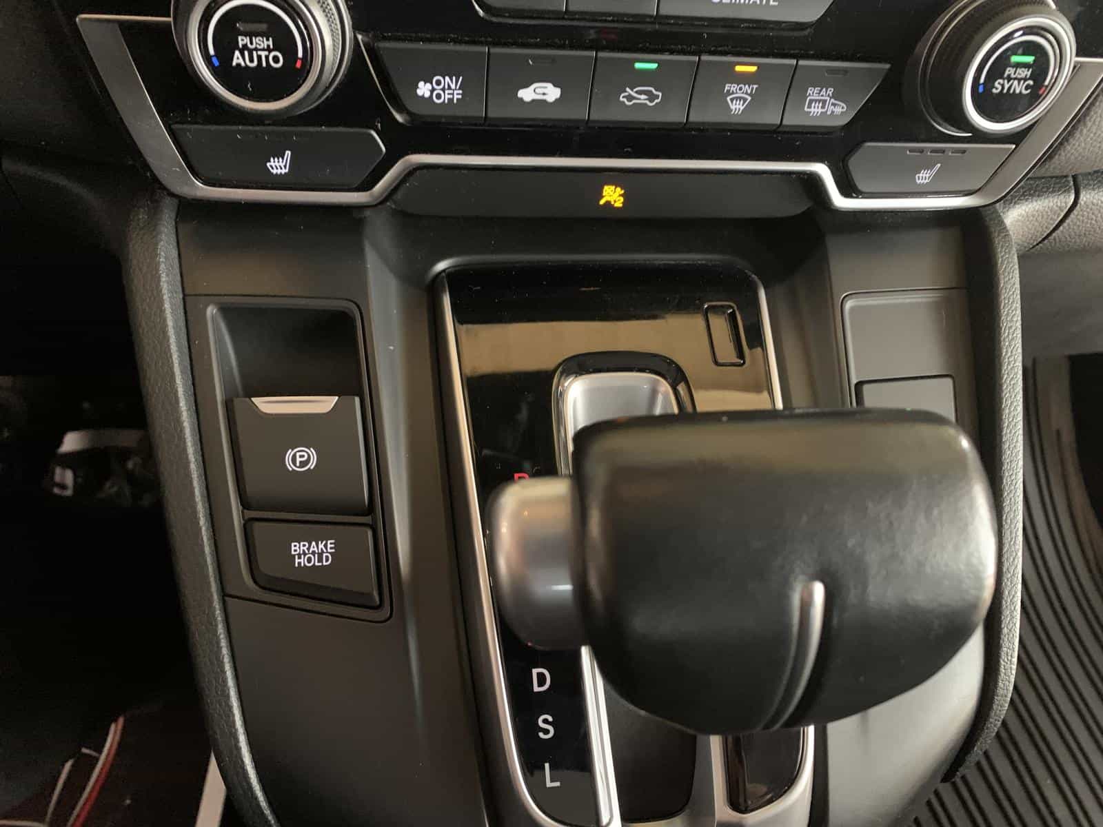 2017 Honda CR-V Touring - Image 17