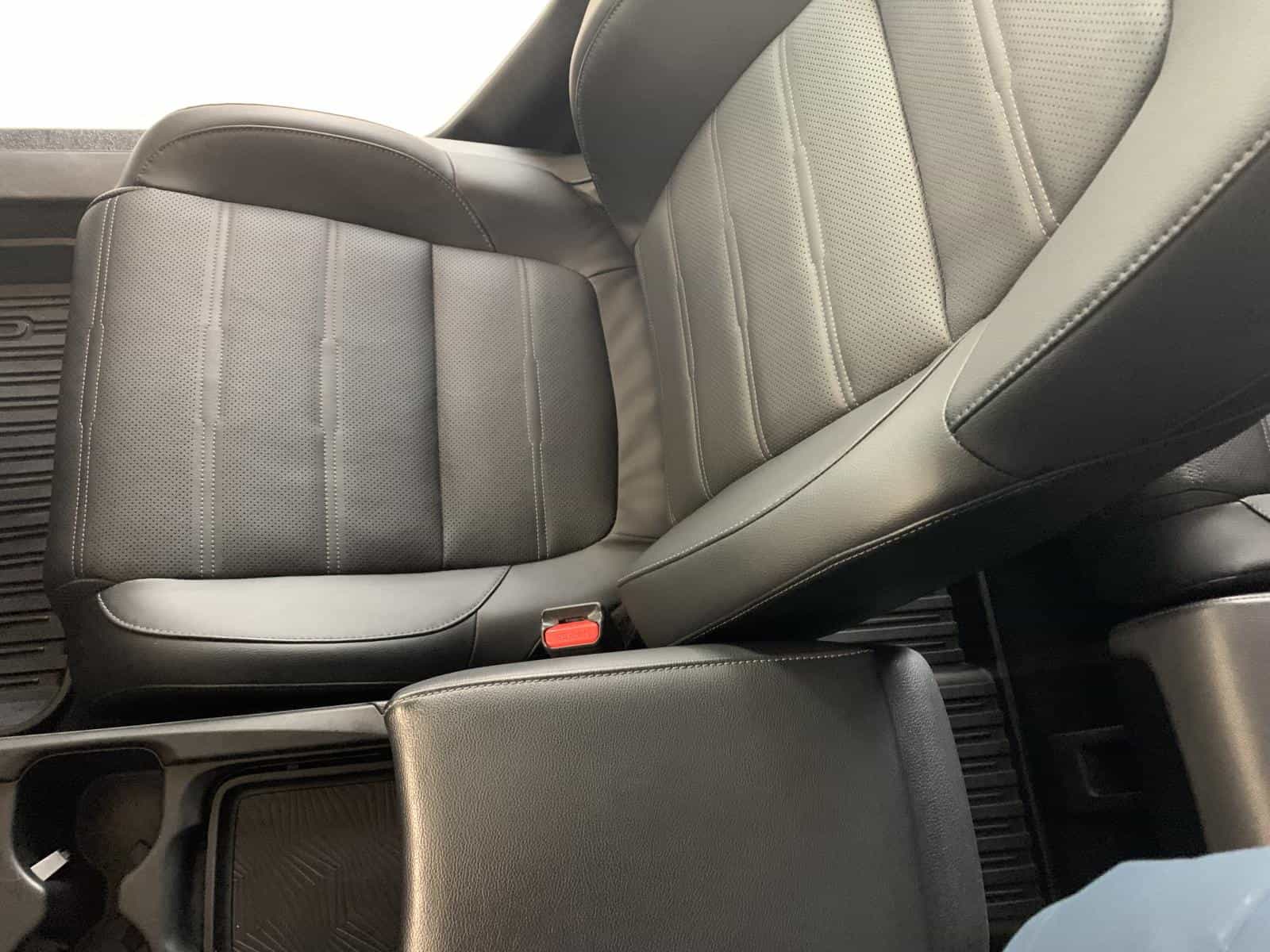 2017 Honda CR-V Touring - Image 24