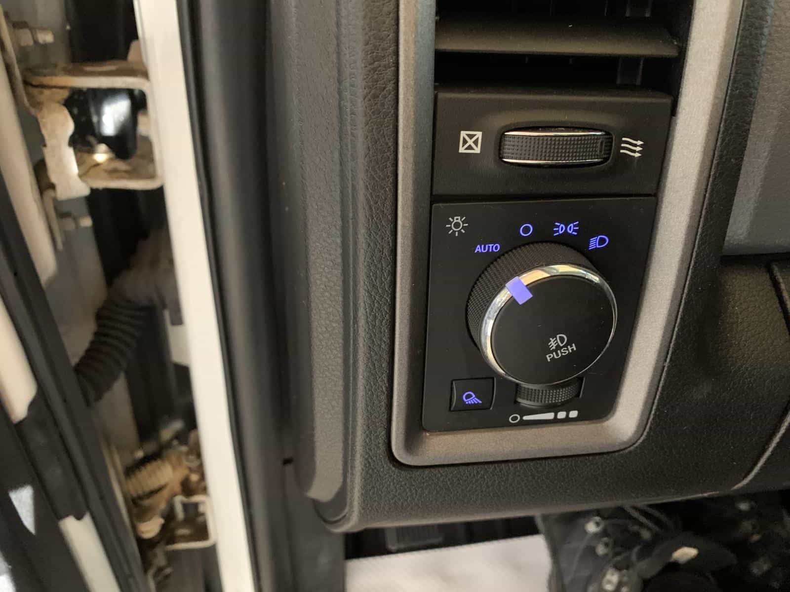 2019 RAM 1500 CLASSIC TRADESMAN ST - Image 25