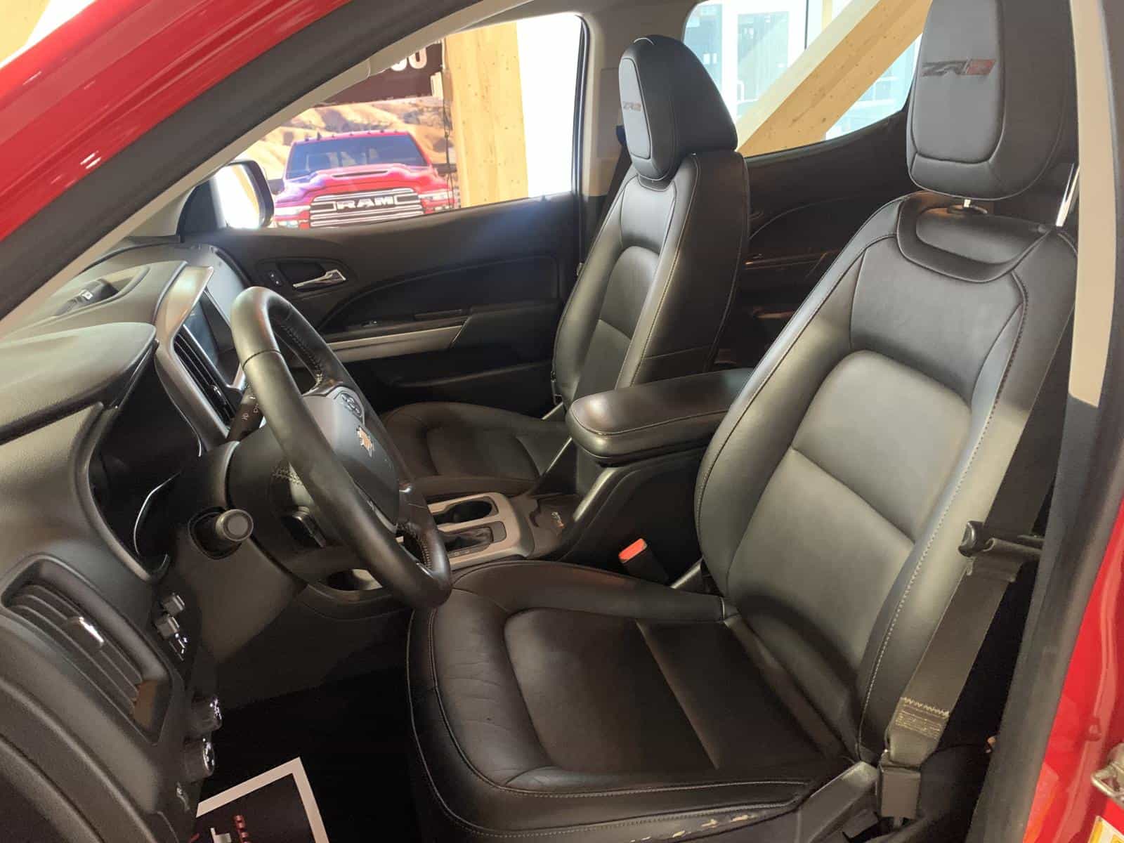 2018 Chevrolet Colorado ZR2 - Image 10