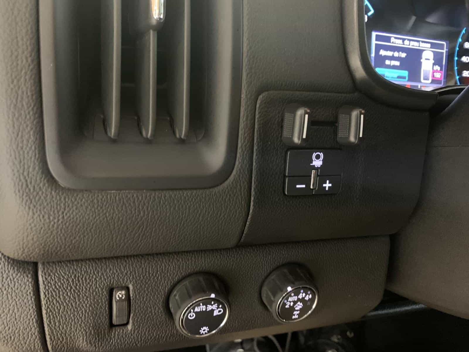 2018 Chevrolet Colorado ZR2 - Image 22