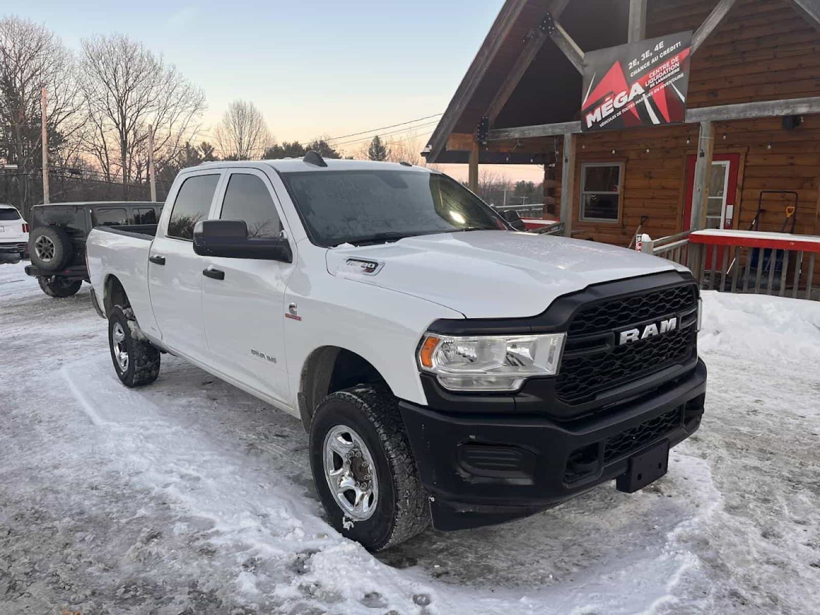 2022 RAM 2500 Tradesman Tradesman - Image 2