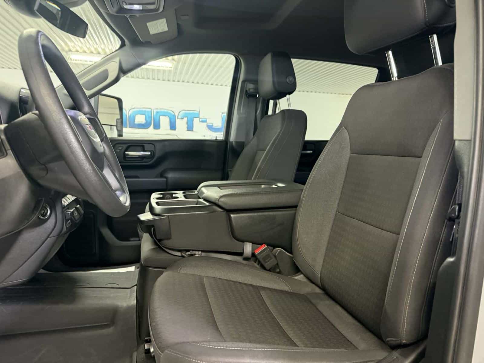 2024 GMC Sierra 2500 SLE - Image 15