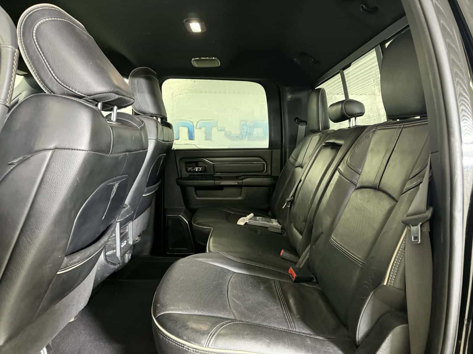 2022 RAM 2500 Limited Limited - Image 11