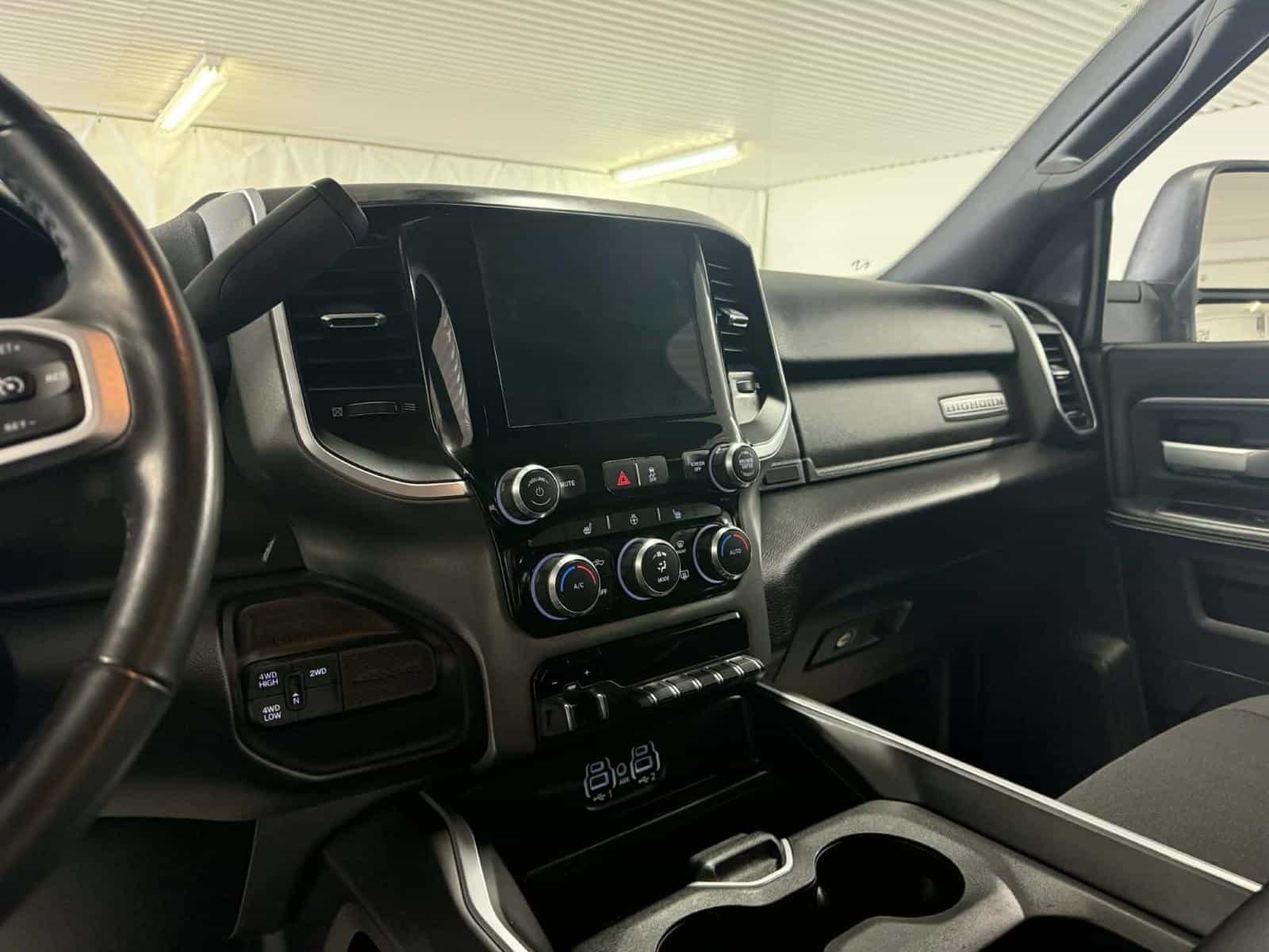 2024 RAM 2500 Big Horn Big Horn - Image 10