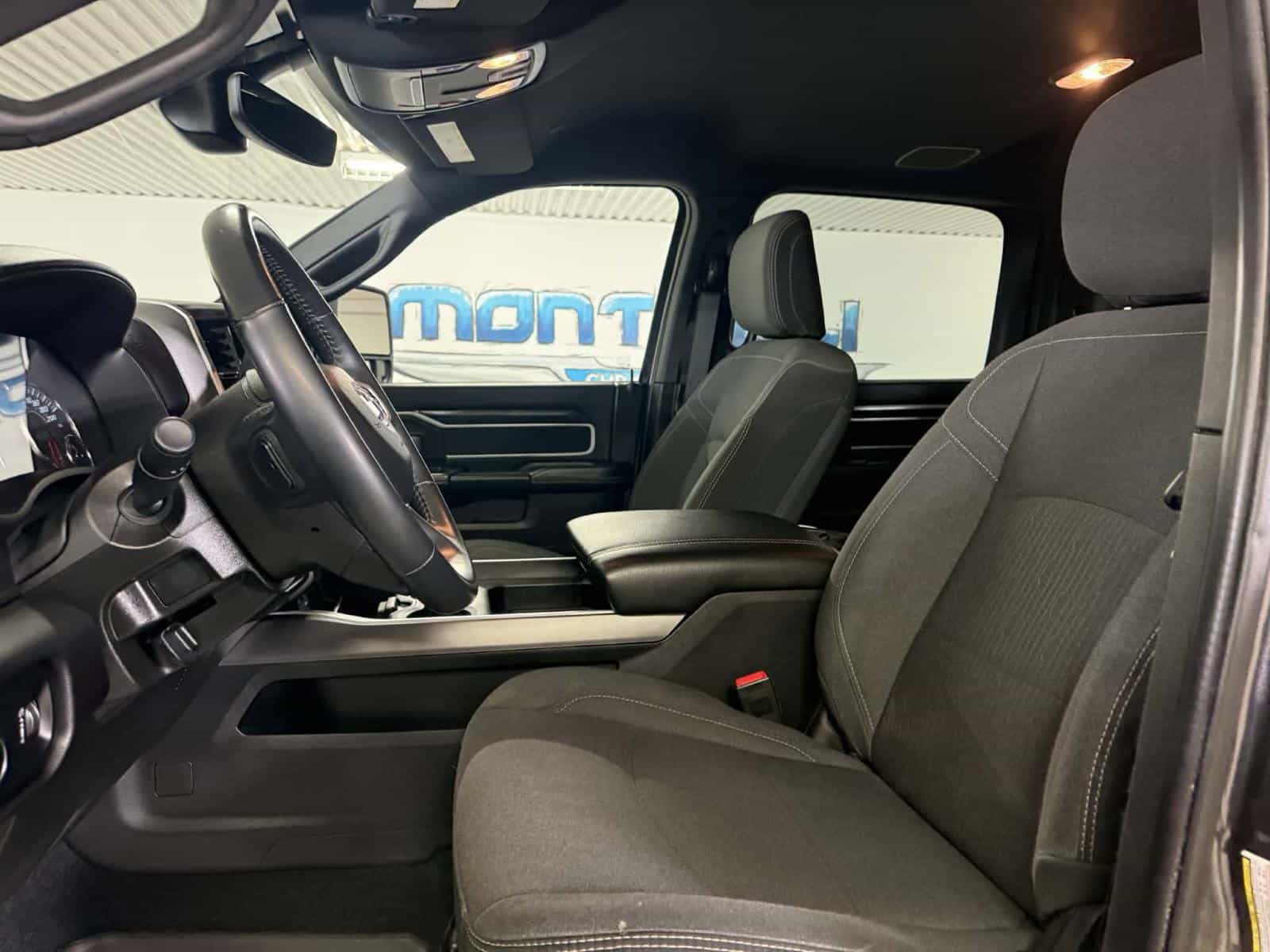 2024 RAM 2500 Big Horn Big Horn - Image 12