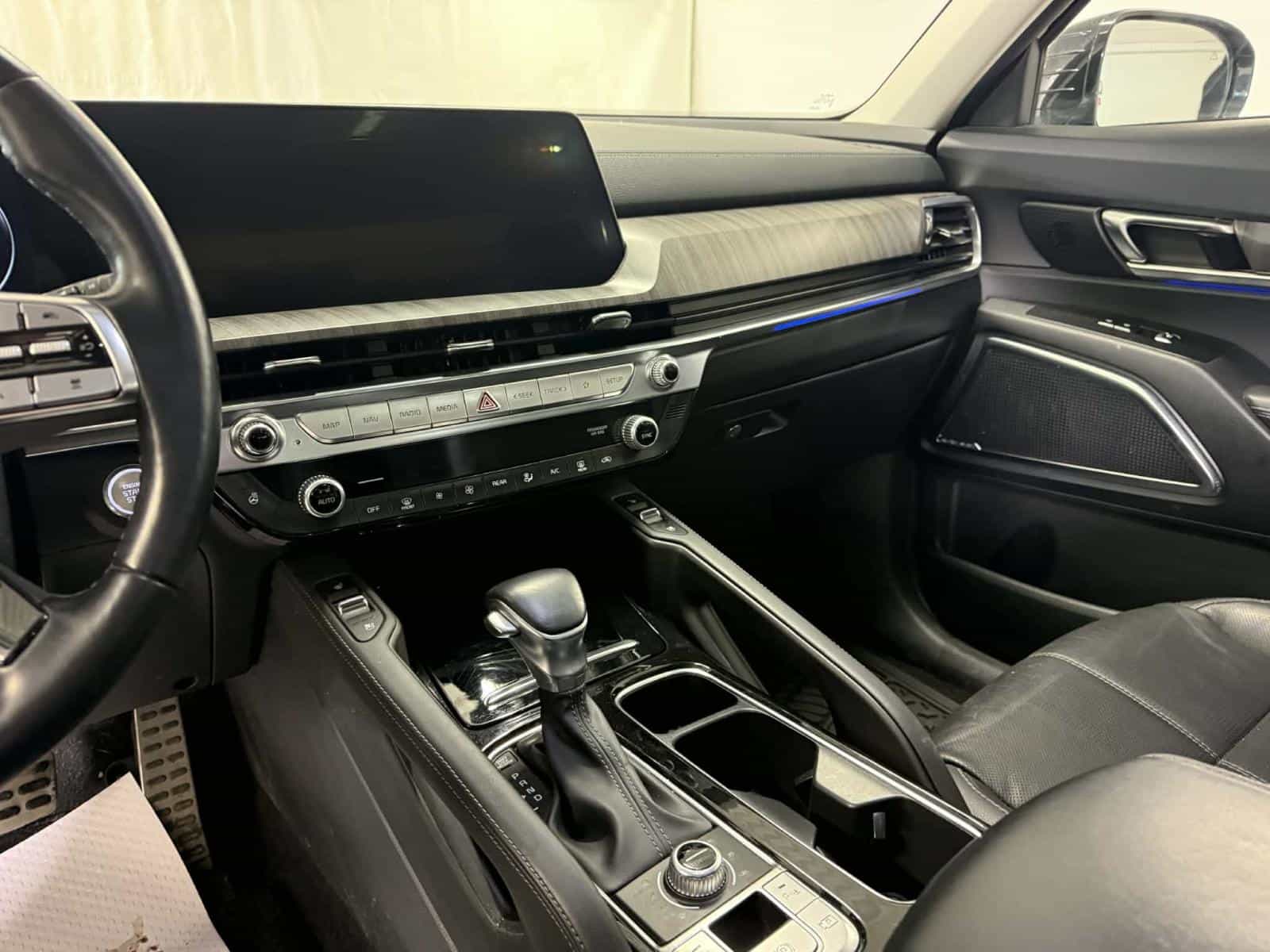 2024 Kia Telluride SX - Image 12