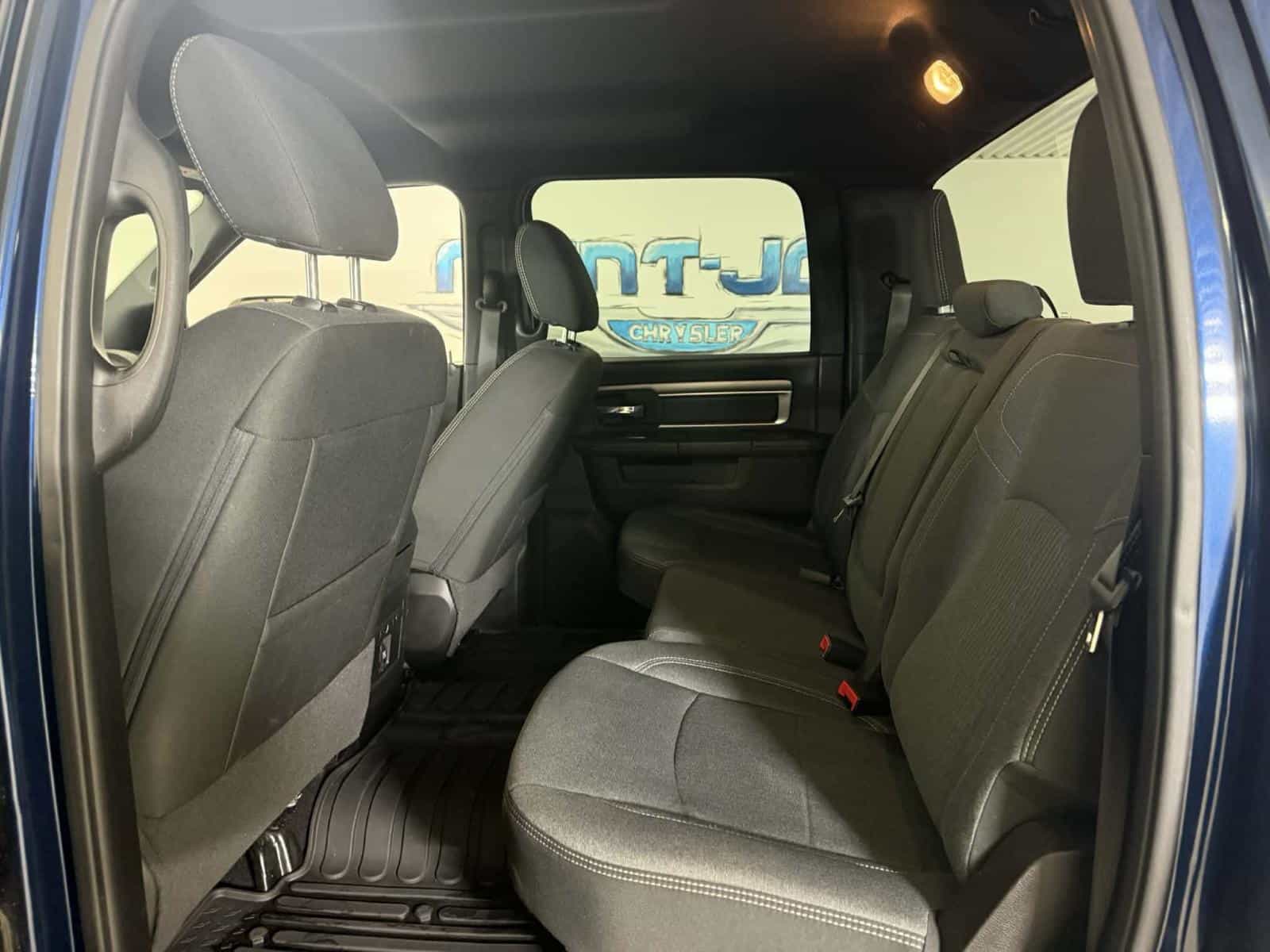 Image 9 RAM 1500 CLASSIC SLT Warlock 2021